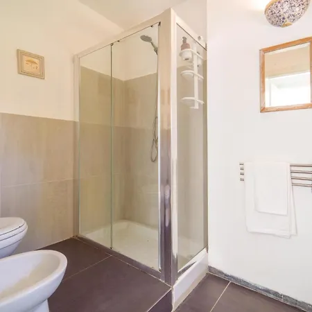 Apartment Biancolilla *