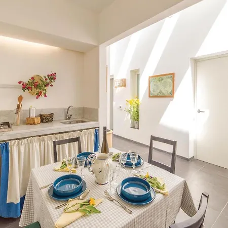 Apartment Biancolilla *